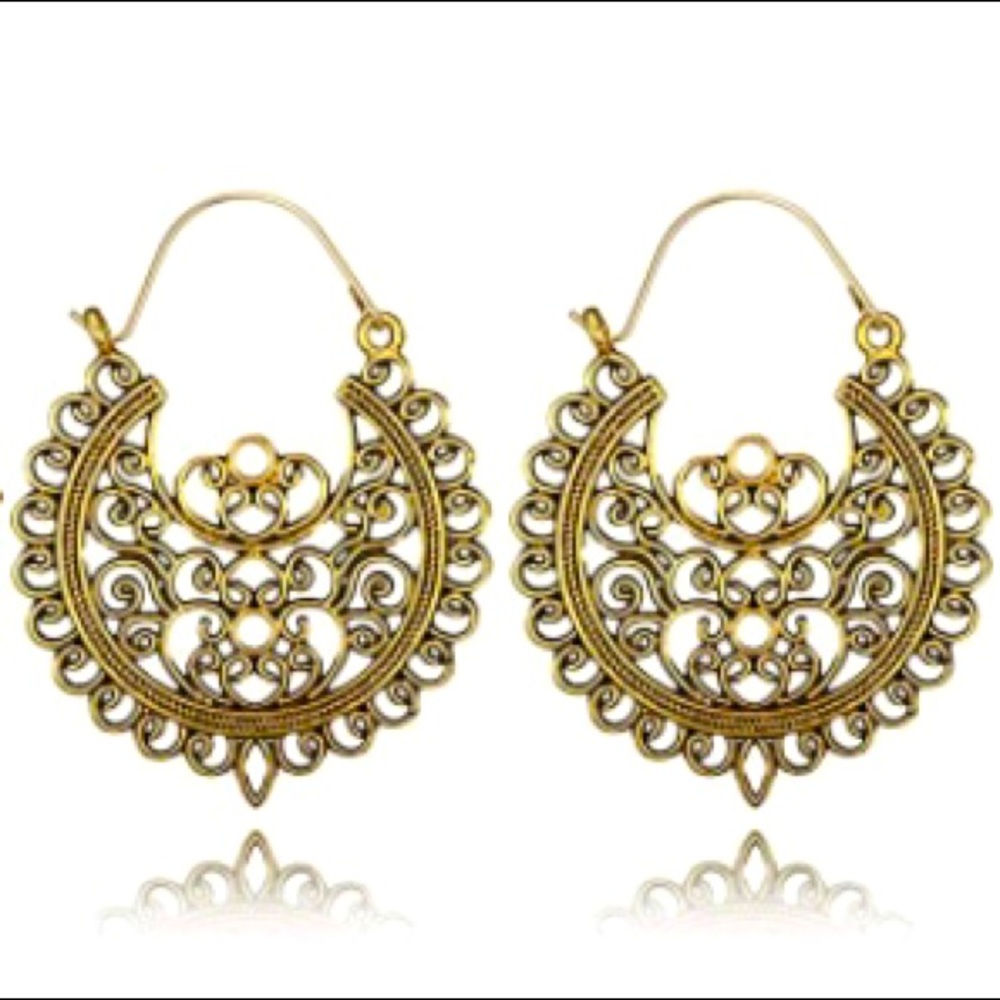 🆕Vintage/Antique Style Medallion Dangle Earrings